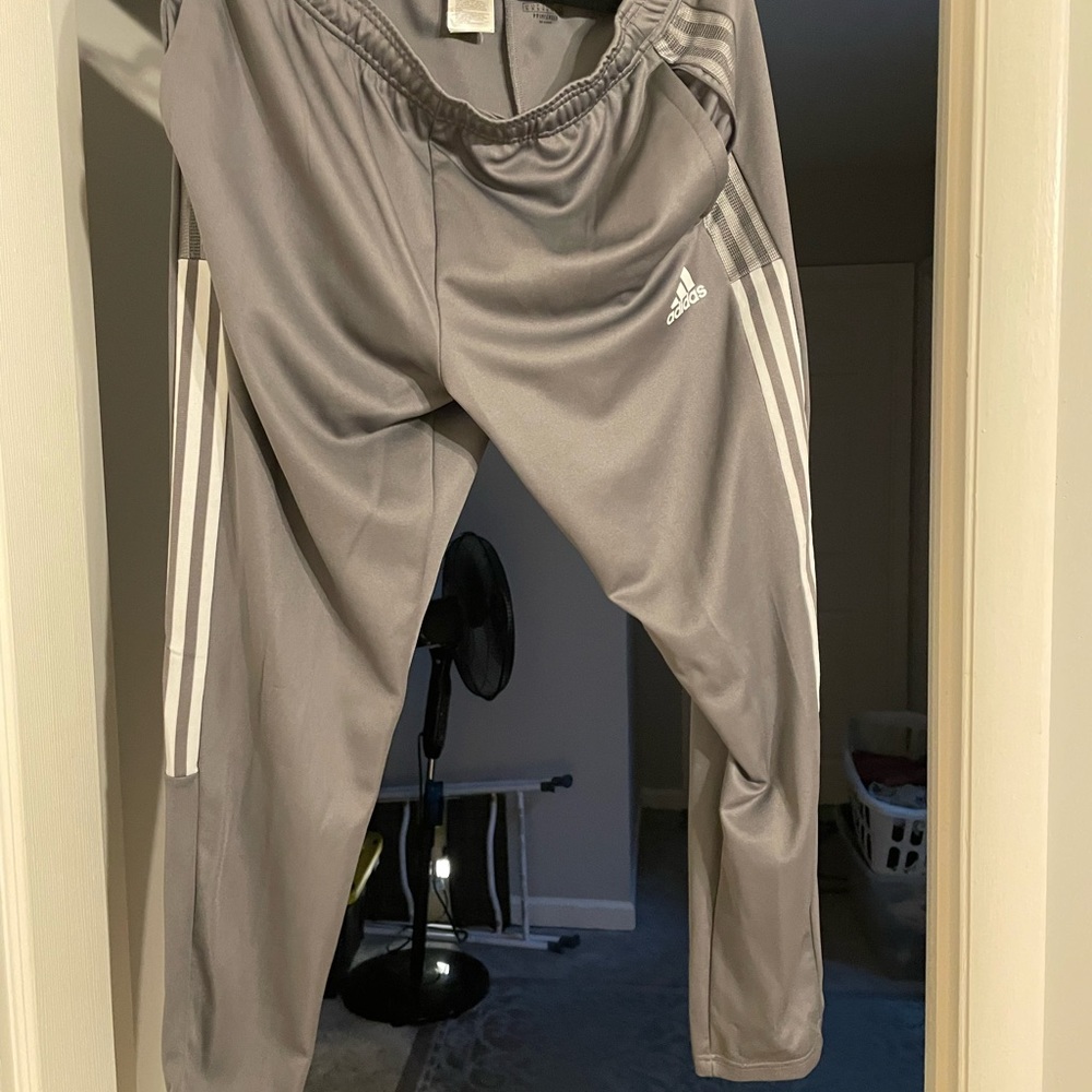Men’s Adidas size XL Tiro 22 pant